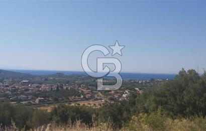 Dikili Bademlide Deniz Manzaralı Satılık Arsa