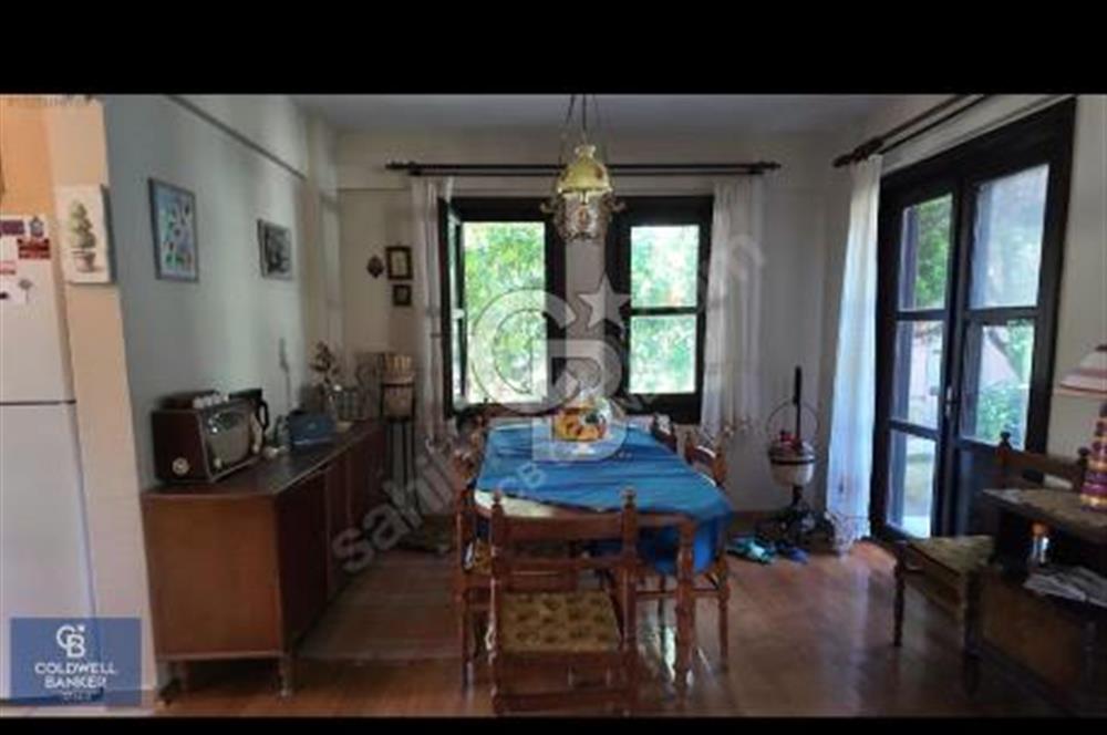 DENİZE YAKIN SİTE İÇİNDE SEÇKİN AİLELERE ÖZEL 5+1 TAŞ VİLLA