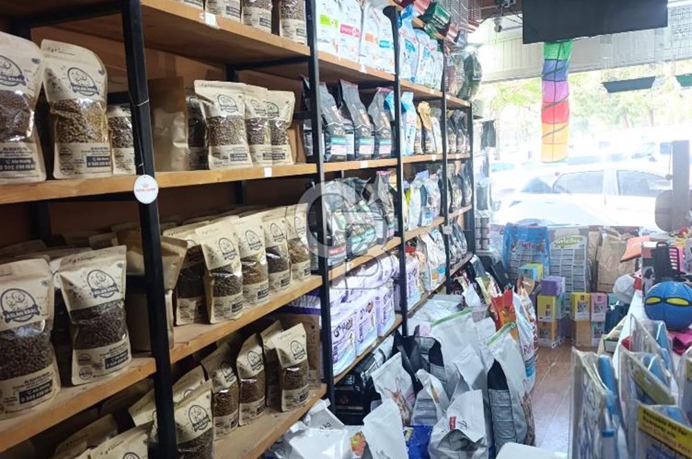 DEVREN KİRALIK BORNOVANIN EN İŞLEK CADDESİNDE PETSHOP 