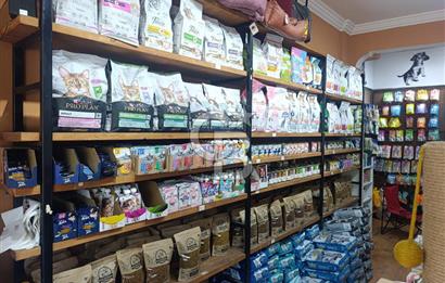 DEVREN KİRALIK BORNOVANIN EN İŞLEK CADDESİNDE PETSHOP 