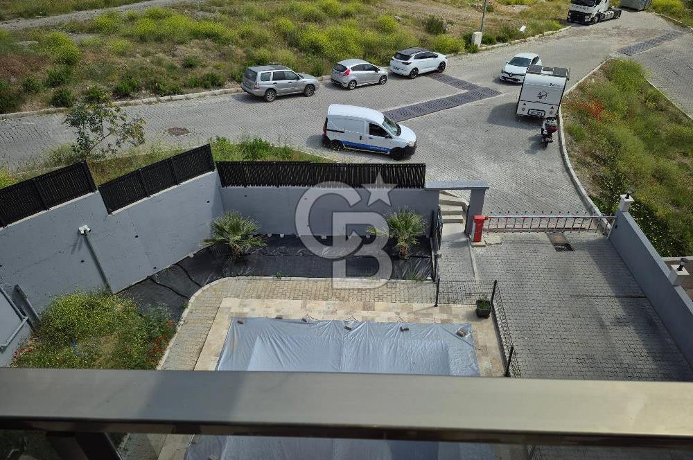 ÇİĞLİ ESENTEPE LÜKS SİTEDE 2+1 KİRALIK DAİRE