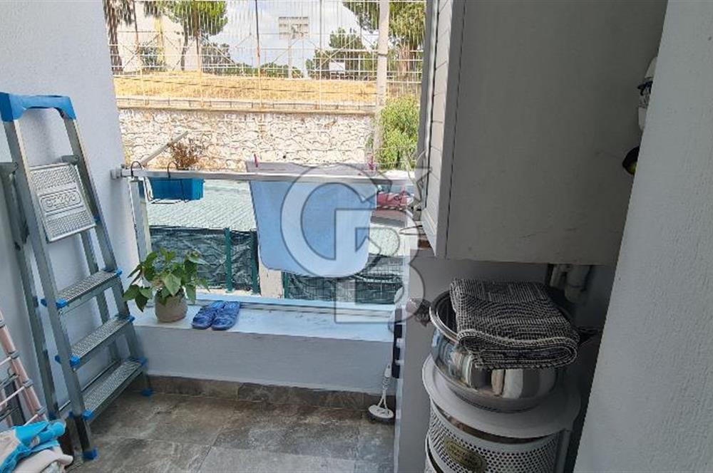 KONAK’TA YENİ METROYA 100 METRE MESAFEDE, ARA KAT GENİŞ 3+1 DAİRE