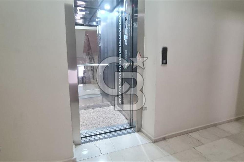KONAK’TA YENİ METROYA 100 METRE MESAFEDE, ARA KAT GENİŞ 3+1 DAİRE