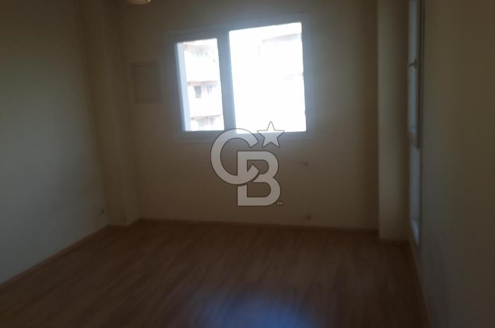 Bayraklı Körfez Evleri Mah. Deniz Manzaralı 3+1 Kiralık Daire