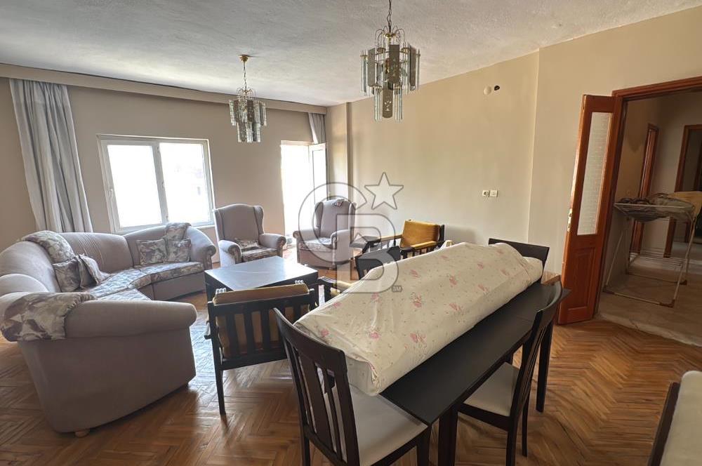 Merkezde Geniş Satılık 3+1 Daire