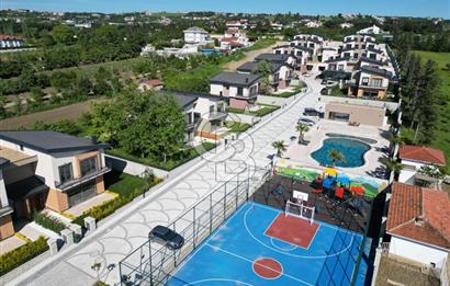 Silivri Oksijen Ortaköy Projesi Kiralık 5+2 Tripleks Lüks Villa