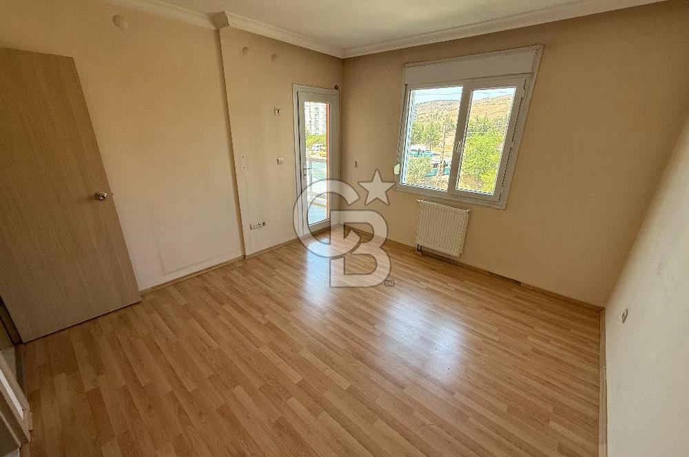 İzmir Karşıyaka Yüksek Vadi Evleri Deniz Manzaralı 3+1 Kiralık