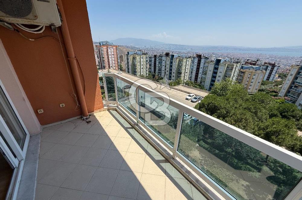 İzmir Karşıyaka Yüksek Vadi Evleri Deniz Manzaralı 3+1 Kiralık