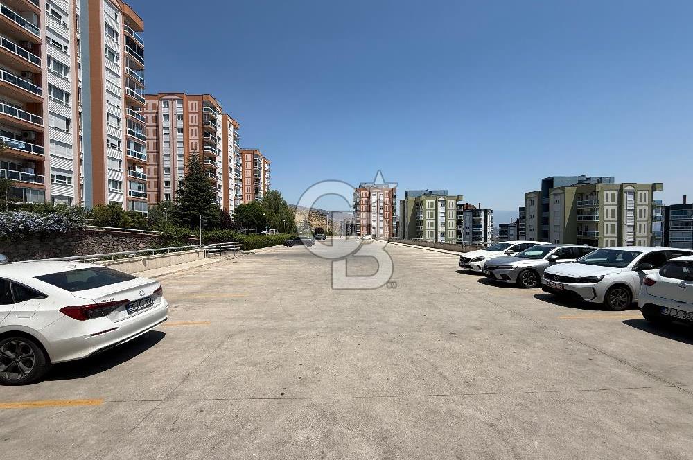 İzmir Karşıyaka Yüksek Vadi Evleri Deniz Manzaralı 3+1 Kiralık