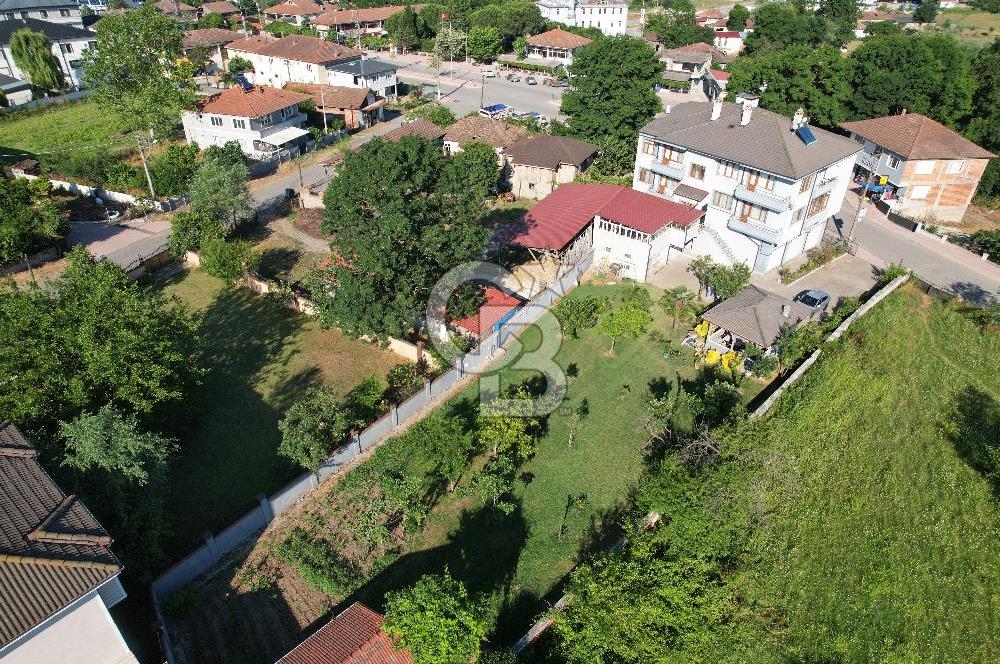 1390M2 Satılık Dükkan + Daire Komple Bina