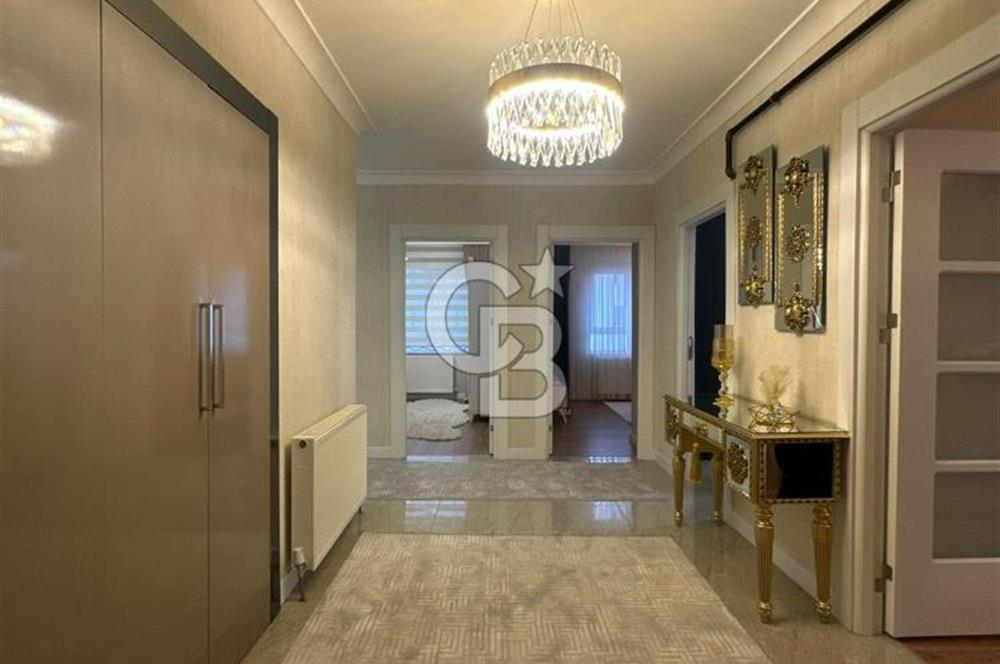 Meydan Park'ta Protokol Yoluna Cephe 4+1 Satılık Daire