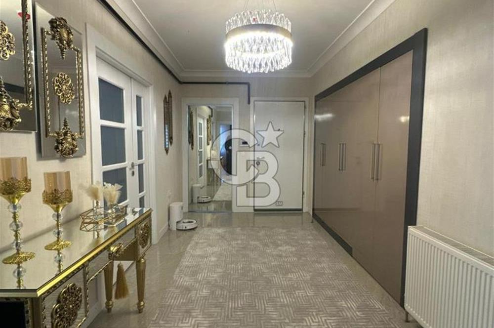 Meydan Park'ta Protokol Yoluna Cephe 4+1 Satılık Daire
