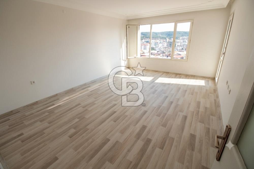 Buca Atatürk Mh Cadde Üzeri Site İçi 3+1_120m² Satılık Daire