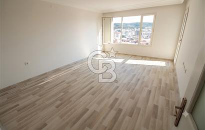 Buca Atatürk Mh Cadde Üzeri Site İçi 3+1_120m² Satılık Daire