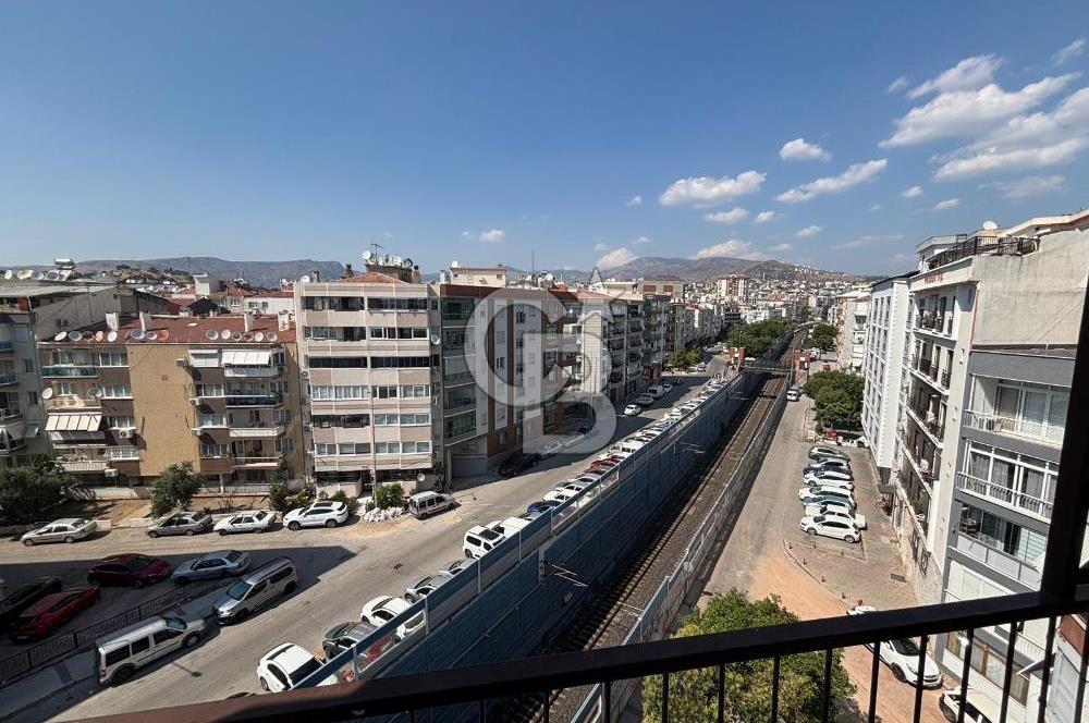 ALAYBEY İZBAN YAKINI 3 CEPHELİ 3+1 SATILIK DAİRE