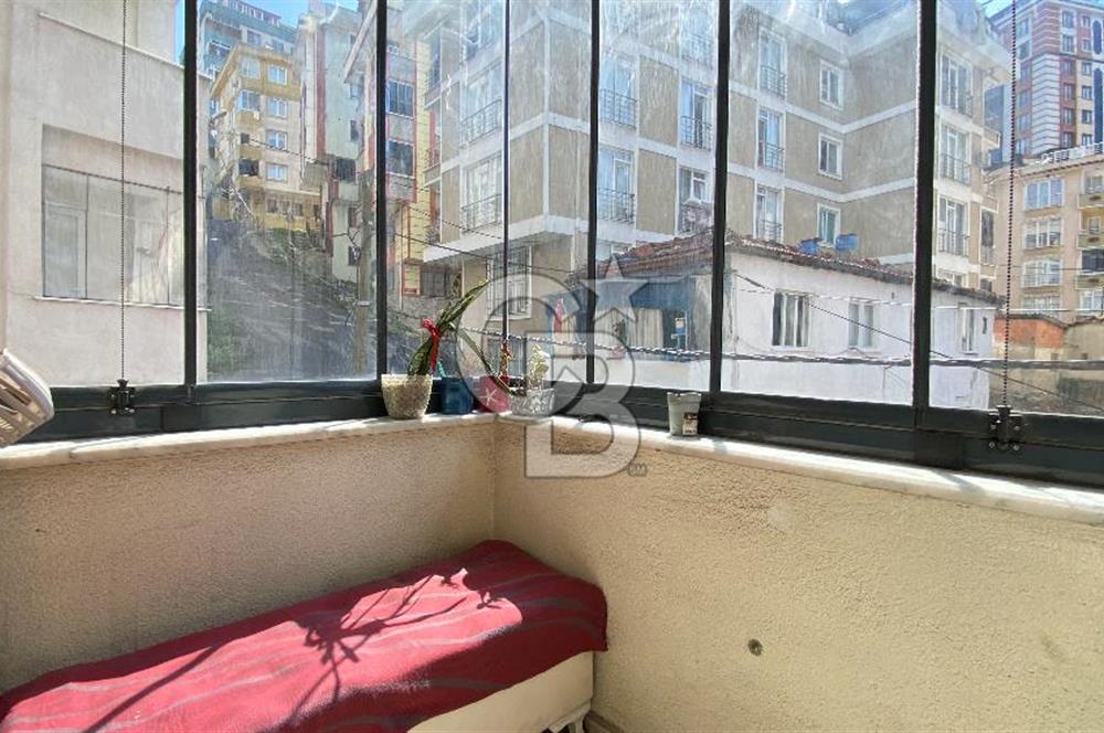 EYÜPSULTAN ESENTEPE TRAMVAYA 250 MT. 2+1 EŞYALI KİRALIK DAİRE