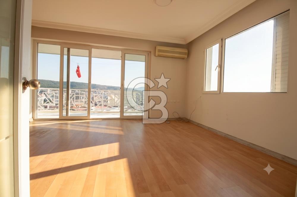 Buca Atatürk Mh Cadde Üzeri Site İçi 3+1_120m² Satılık Daire