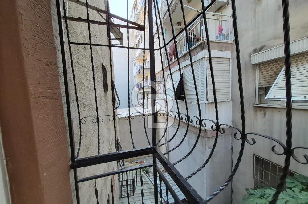 KONAK ATİLLA MAHALLESİ'NDE TADİLATLI / DOĞALGAZLI 3+1 SATILIK DAİRE