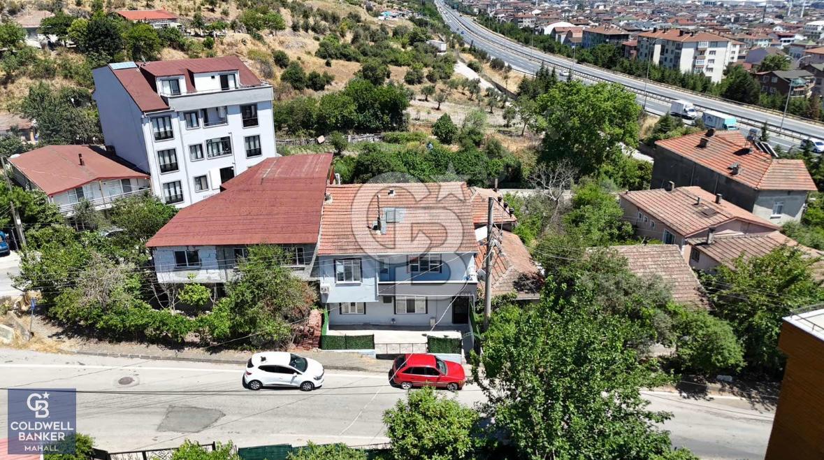 Yarımca'da Komple Satılık Bina 2+1/3+1 2 Satılık Daire