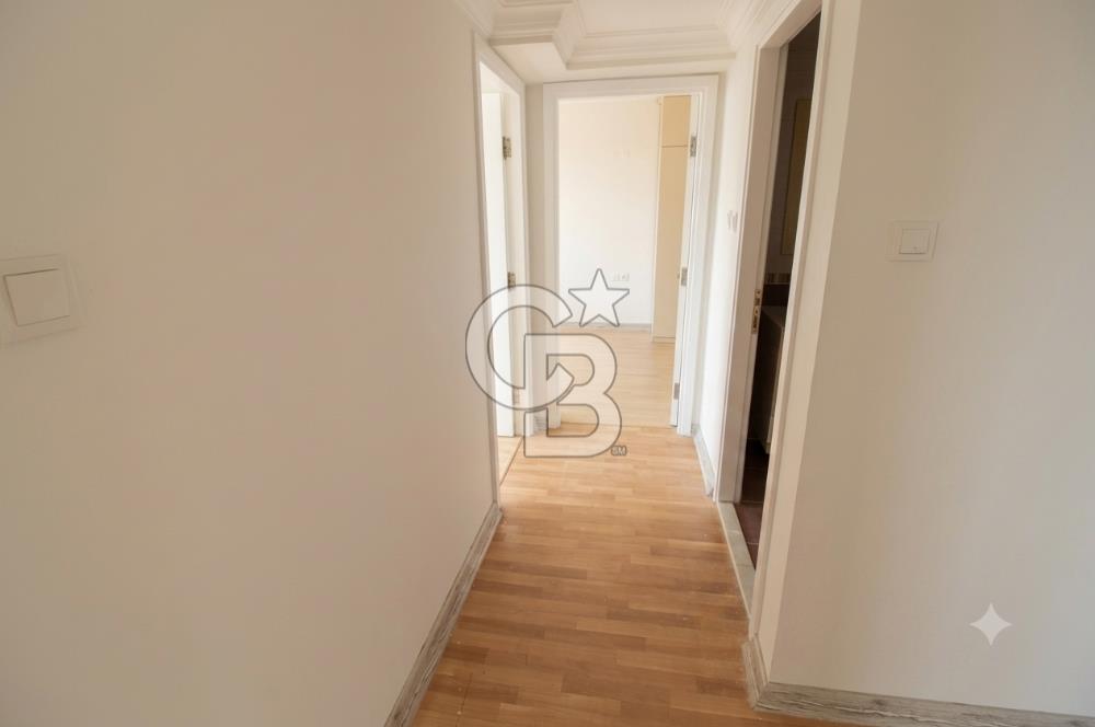 Buca Atatürk Mh Cadde Üzeri Site İçi 3+1_120m² Satılık Daire