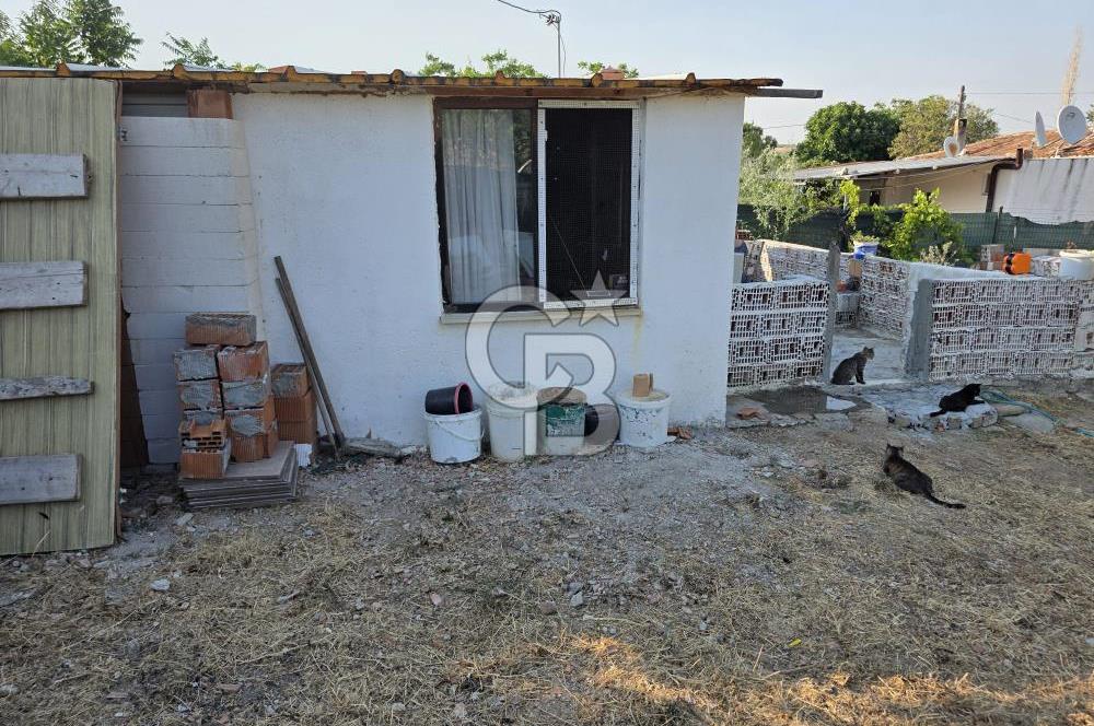EZİNE KARADAĞ KÖYÜNDE YAPI KAYIT BELGELİ 375 M2 ARSA İÇERİSİNDE SATILIK KÖYEVİ FIRSAT PORTFÖY