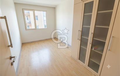 Buca Atatürk Mh Cadde Üzeri Site İçi 3+1_120m² Satılık Daire