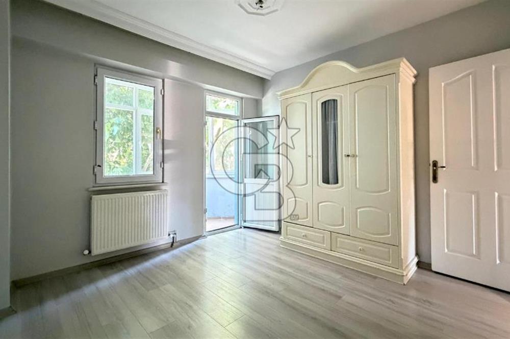 EYÜPSULTAN ÇARŞI VE PİERRELOTİ 200METRE SATILIK 2+1 100 M2 DAİRE