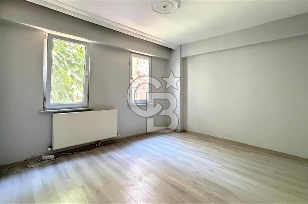 EYÜPSULTAN ÇARŞI VE PİERRELOTİ 200METRE SATILIK 2+1 100 M2 DAİRE