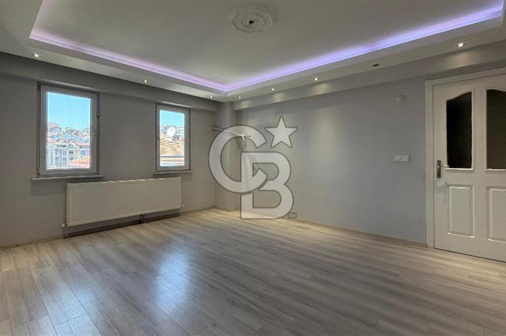 EYÜPSULTAN ÇARŞI VE PİERRELOTİ 200METRE SATILIK 2+1 100 M2 DAİRE