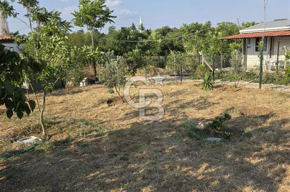 EZİNE KARADAĞ KÖYÜNDE YAPI KAYIT BELGELİ 375 M2 ARSA İÇERİSİNDE SATILIK KÖYEVİ FIRSAT PORTFÖY