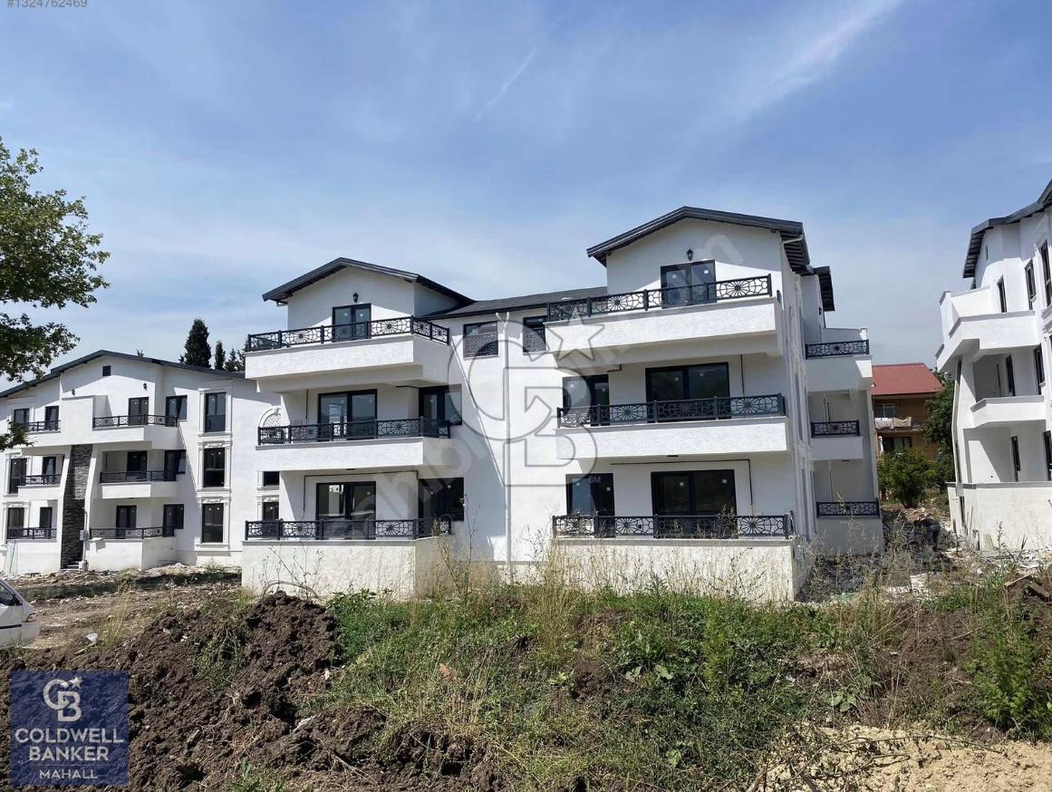 Gölcük Ilıca'da Site İçi 3+1 155 M2 Satılık Çatı Dubleks