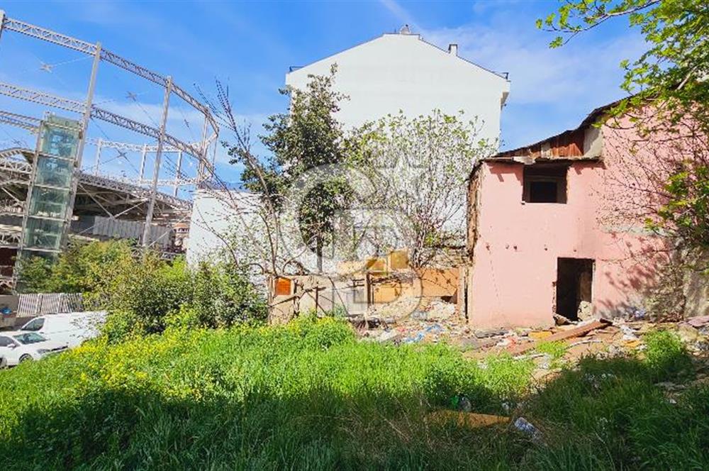 İSTANBUL KADIKÖY HASANPAŞA İKİ YOLA CEPHELİ KONUT İMARLI 140m2 ARSA FIRSATI