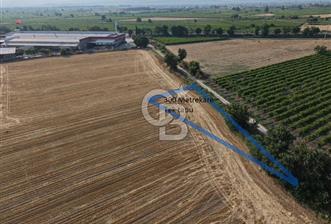 İstanbul-İzmir Yoluna 180 Metre, Yatırımlık 300 Metrekare Tarla - 1 - 357613