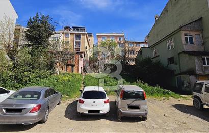 İSTANBUL KADIKÖY HASANPAŞA İKİ YOLA CEPHELİ KONUT İMARLI 140m2 ARSA FIRSATI