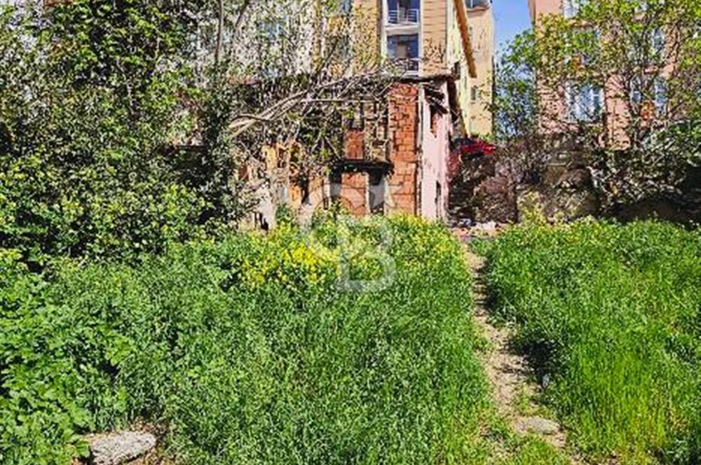 İSTANBUL KADIKÖY HASANPAŞA İKİ YOLA CEPHELİ KONUT İMARLI 140m2 ARSA FIRSATI