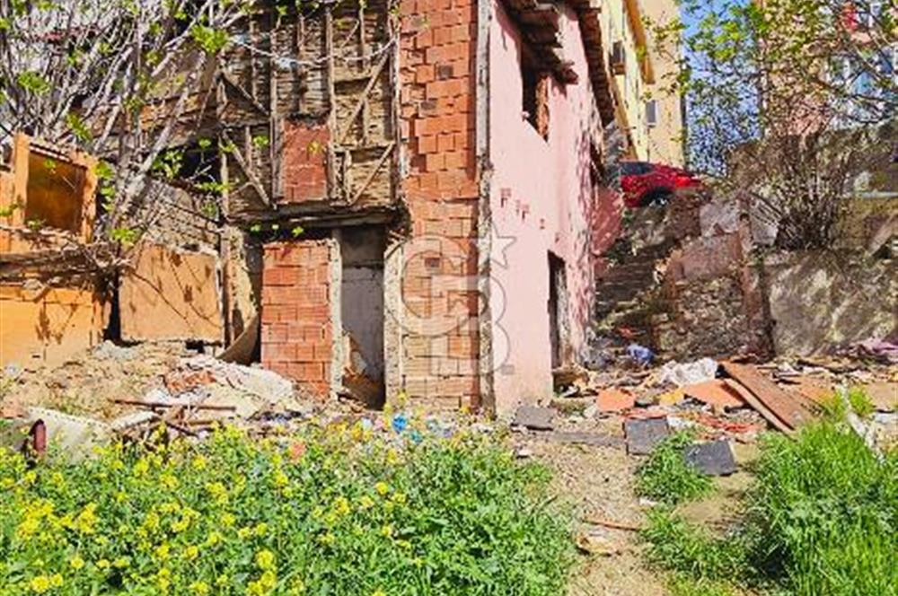 İSTANBUL KADIKÖY HASANPAŞA İKİ YOLA CEPHELİ KONUT İMARLI 140m2 ARSA FIRSATI