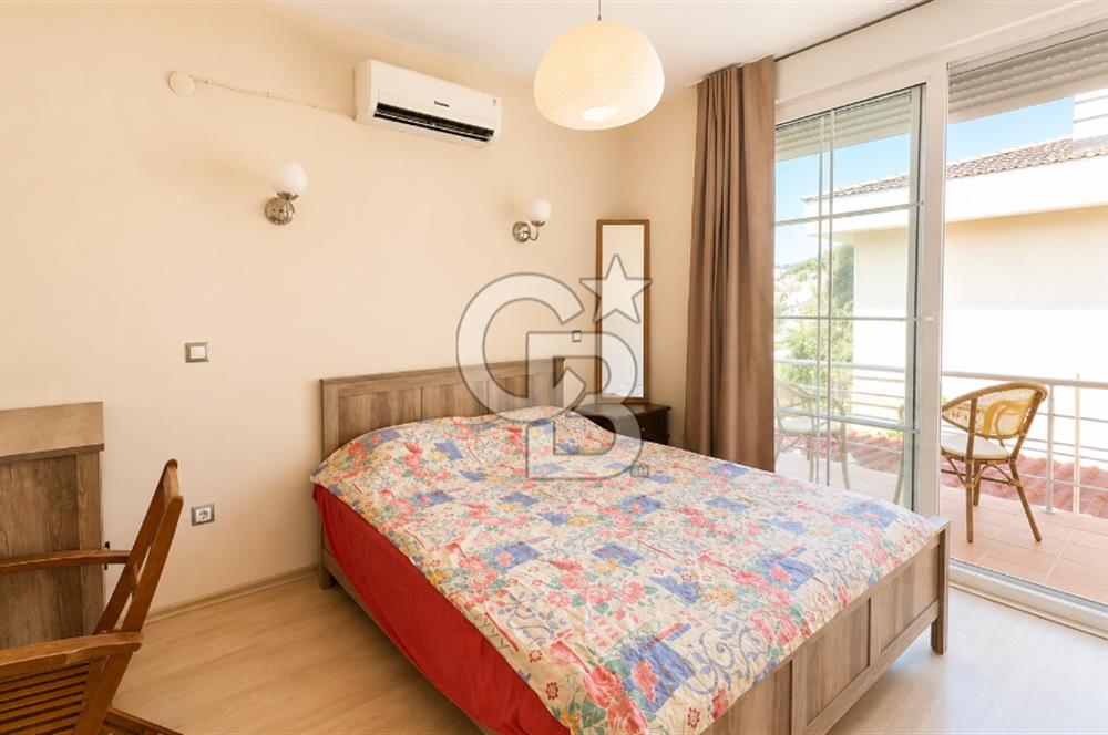     Çeşme Ayayorgi’de Havuzlu Bahçeli Kiralık Villa