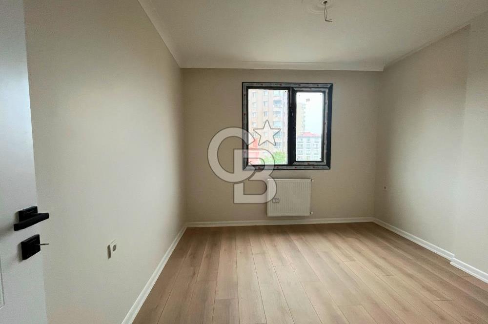 MALTEPE' DE SÜREYYA PLAJI VE BAĞDAT CADDESİ ARASINDA SIFIR 2+1 KİRALIK DAİRE