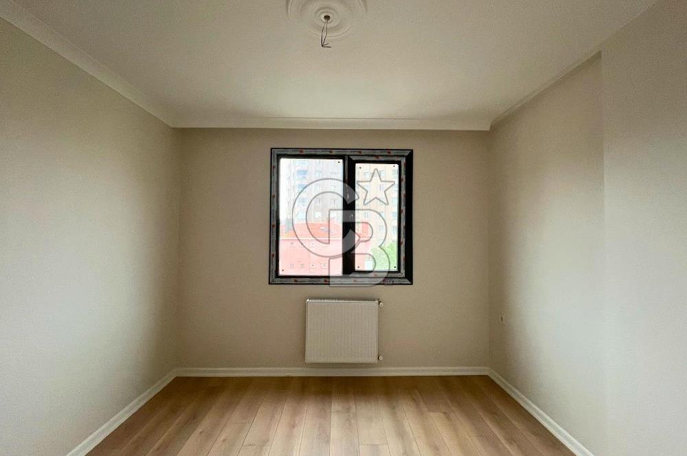 MALTEPE' DE SÜREYYA PLAJI VE BAĞDAT CADDESİ ARASINDA SIFIR 2+1 KİRALIK DAİRE