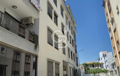 Seferihisar Merkezde Pazara ve Çarşıya Yürüme Mesafesinde 12m² Bahçe Teraslı,