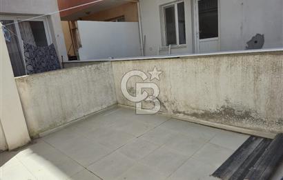 Seferihisar Merkezde Pazara ve Çarşıya Yürüme Mesafesinde 12m² Bahçe Teraslı,