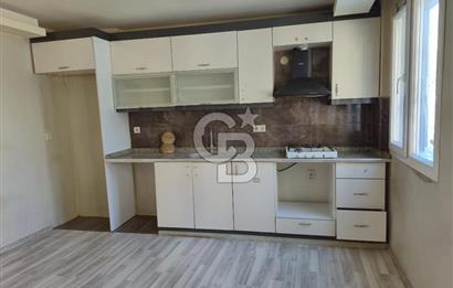 Seferihisar Merkezde Pazara ve Çarşıya Yürüme Mesafesinde 12m² Bahçe Teraslı,
