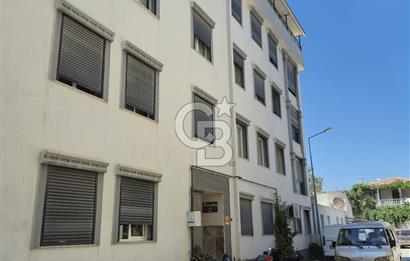 Seferihisar Merkezde Pazara ve Çarşıya Yürüme Mesafesinde 12m² Bahçe Teraslı,