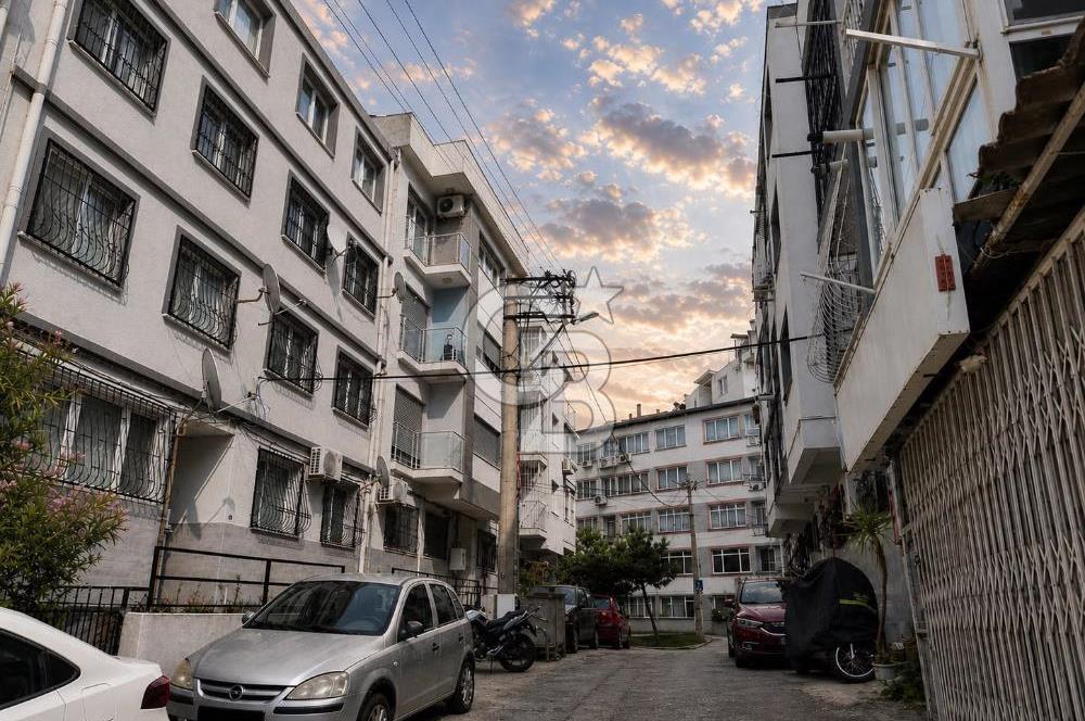İzmir Konak Mithatpaşada Tramvaya Yakın 2+1 Satılık Daire