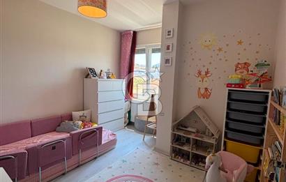 Merkezde Site Ici Müstakil Girişli, Kış Bahçeli Bahçe Dubleksi