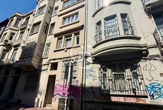 Cihangir'de Satılık 1+1 Daire - 10 - 357601