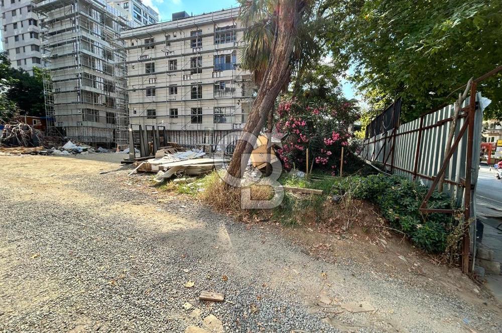 Bağdat Caddesi'nde Komple Kiralık Sıfır Prestijli Bina