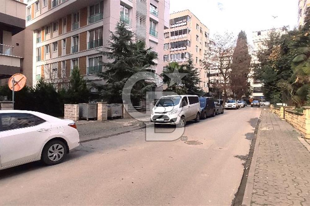 KADIKÖY CADDEBOSTAN GÜLİSTAN SOKAK KİRALIK 136m2 3+1 YENİ VE OTURUMA HAZIR DAİRE FIRSATI