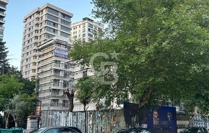 Bağdat Caddesi'nde Komple Kiralık Sıfır Prestijli Bina