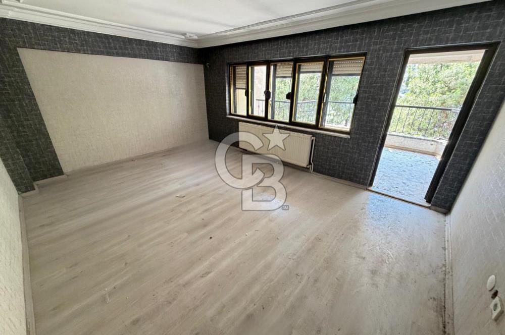 Nazilli Cumhuriyet Mah. Cadde Üzeri Satılık 3+1 / 250 M² Daire